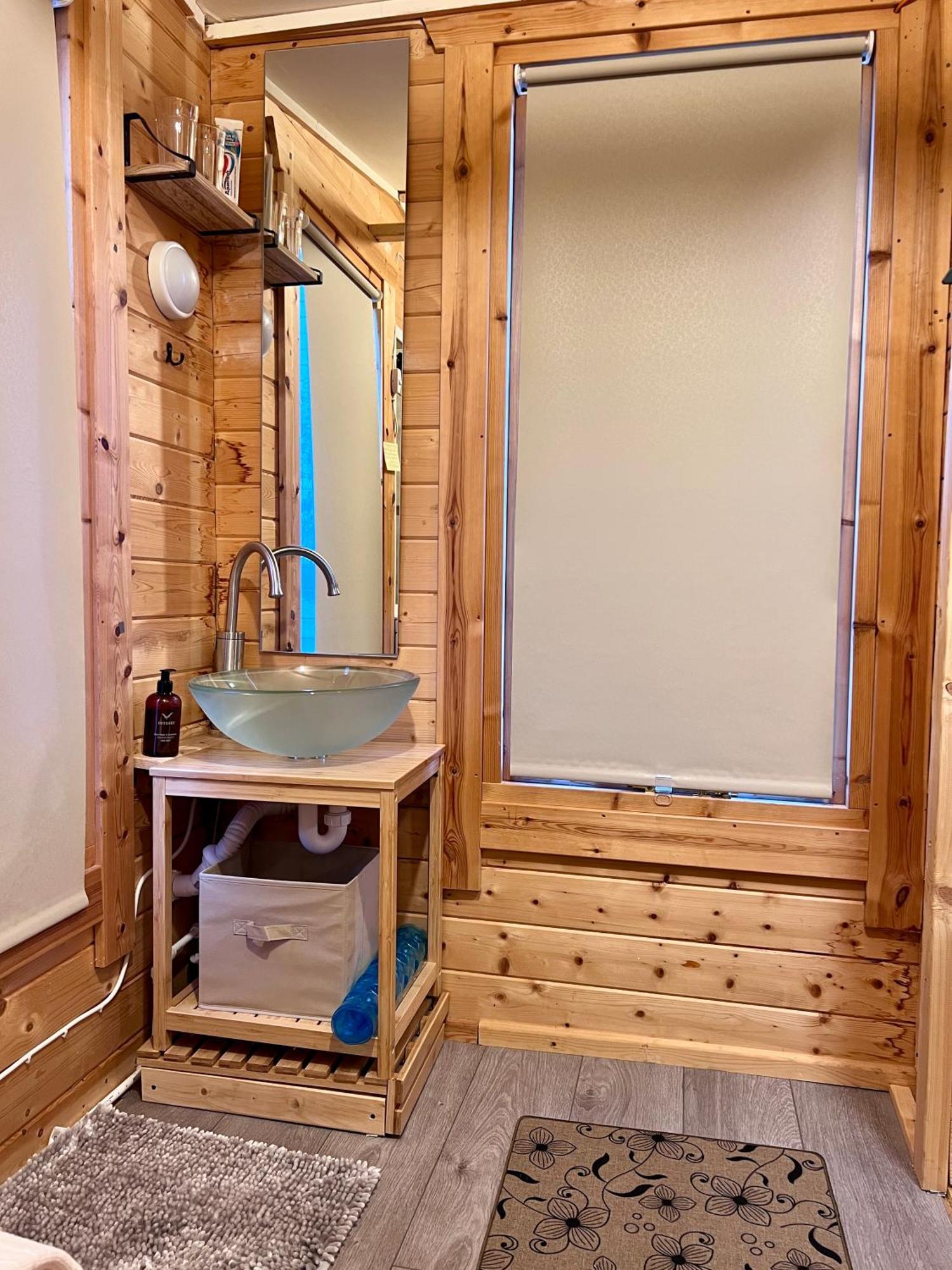 The Cabin Bradford-On-Avon Room photo