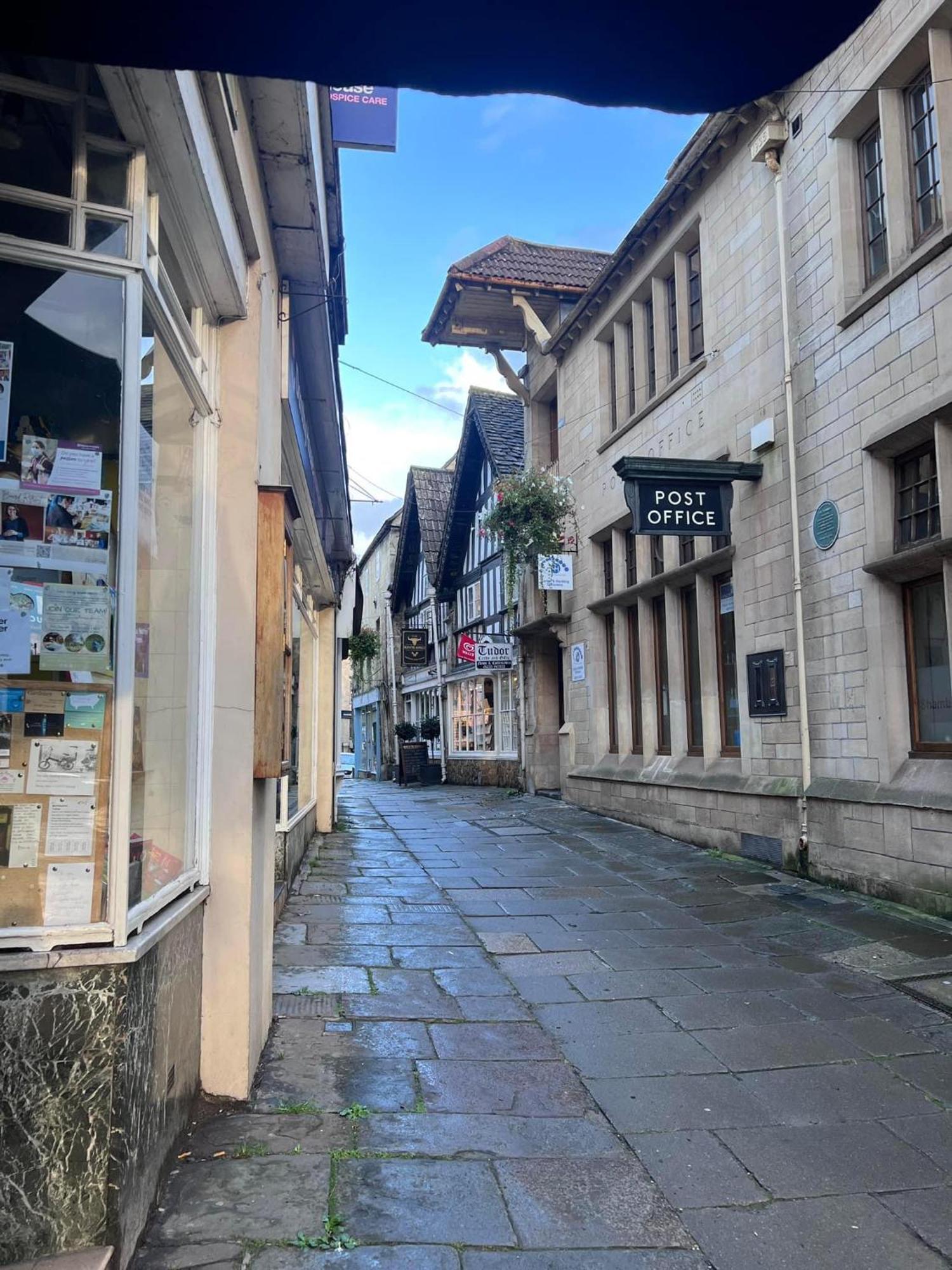 The Cabin Bradford-On-Avon Exterior photo